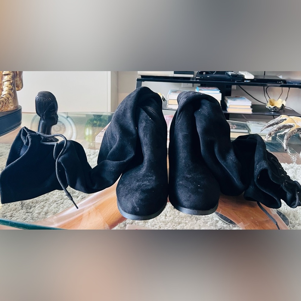 Elegant Black Women's Boots
